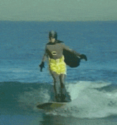 GIF animado (13365) Batman surfeando