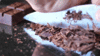 GIF animado (747) Cortando chocolate