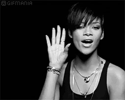GIF animado (12153) Rihanna cantando