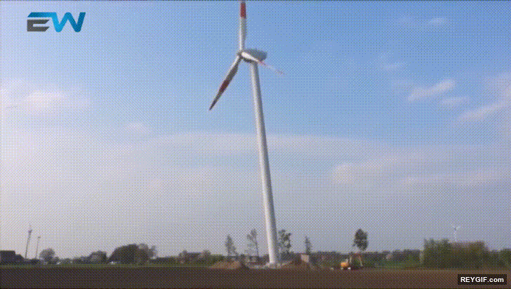 GIF animado (116650) Torres mas altas han caido pero cuando lo hace una turbina de viento es espectacular