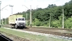 GIF animado (24026) Camion tren