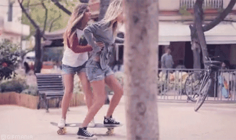 GIF animado (16488) Chicas skaters