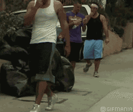 Imagen GIF de Hombre basura breakdance animado