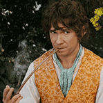 GIF animado (68939) Bilbo fumando