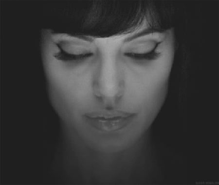 Imagen GIF de Cara angelina jolie animado