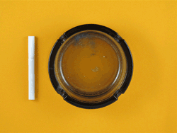 GIF animado (65782) Cenicero cigarro