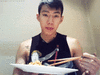 GIF animado (62817) Comer con palillos