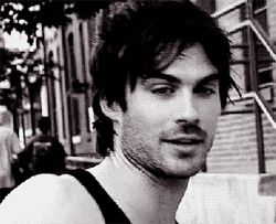 Imagen GIF de Ian somerhalder saludando animado