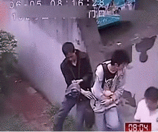 GIF animado (62839) Ladron que roba con palillos chinos