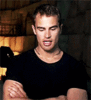 GIF animado (66960) Theo james entrevista