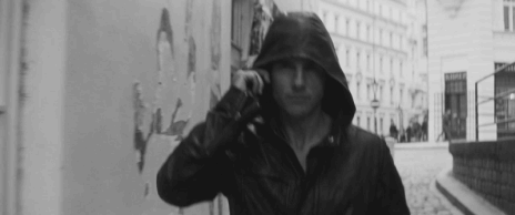 Imagen GIF de Tom cruise andando animado