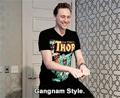 GIF animado (67020) Tom hiddleston gangnam style