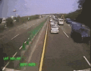 GIF animado (78486) Accidente de camion contra coches