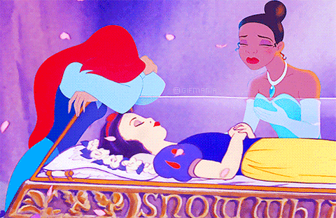 GIF animado (84529) Ariel tiana llorando blancanieves