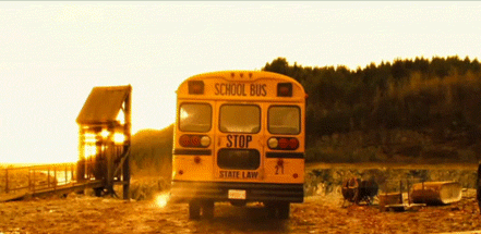 GIF animado (77479) Autobus escolar accidente