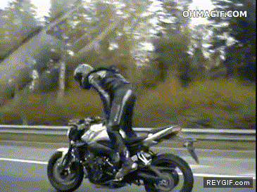 GIF animado (89594) Conduciendo una moto like a boss