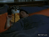GIF animado (88305) Cuando estoy acostado y oigo un ruido