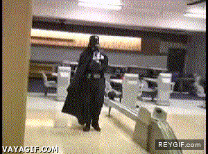 GIF animado (87167) Dark vader bowling