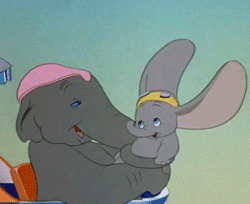 GIF animado (82493) Dumbo madre abrazo