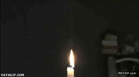 GIF animado (88597) Encender una vela con estilo