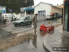 GIF animado (87269) Kangaroo en el charco de agua remi gaillard