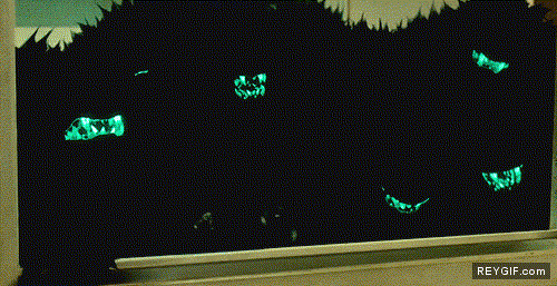 GIF animado (89389) Lo que ves desde la ventana de noche