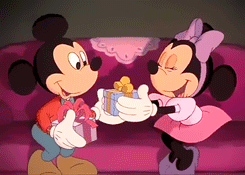 GIF animado (84007) Mickey minney regalos