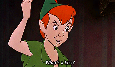 GIF animado (83272) Peter pan que es un beso