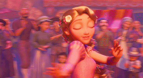 GIF animado (82569) Rapunzel bailando