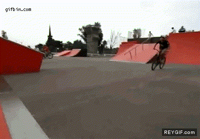 GIF animado (88812) Salto en bici fail