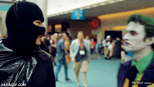 GIF animado (90542) Batman tu no eres batman solo un matao con pasamontanas