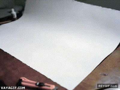 GIF animado (92749) Caballo de papel cruzando las llanuras blancas