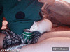 GIF animado (92882) Creo que esta rata tiene un pequeno problema de alcoholismo