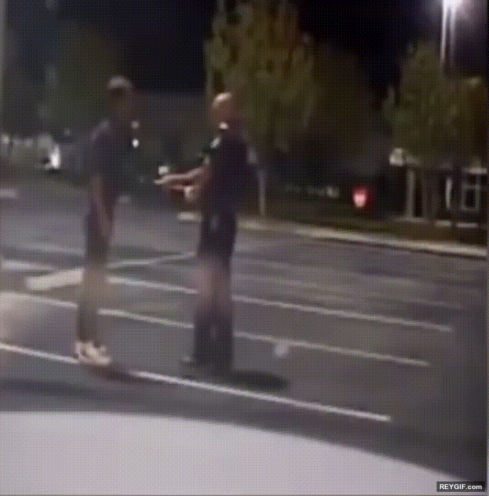 GIF animado (96403) El test de alcoholemia mas rapido de la historia