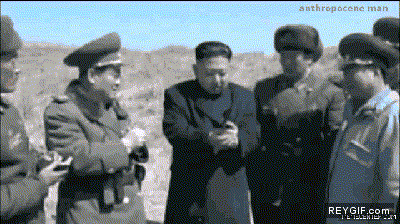 GIF animado (91343) Kim jong un practicando para la guerra