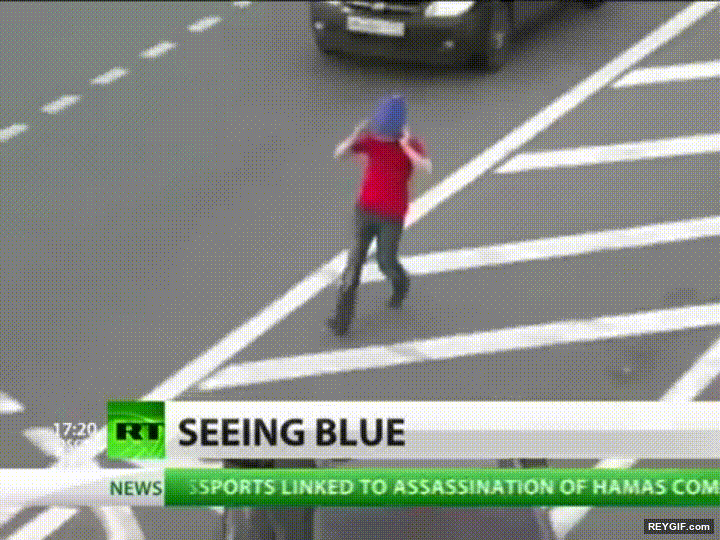 GIF animado (96580) La forma mas peligrosa de trollear a la policia rusa