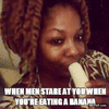 GIF animado (95303) La mejor forma de comerte un platano cuando te estan mirando