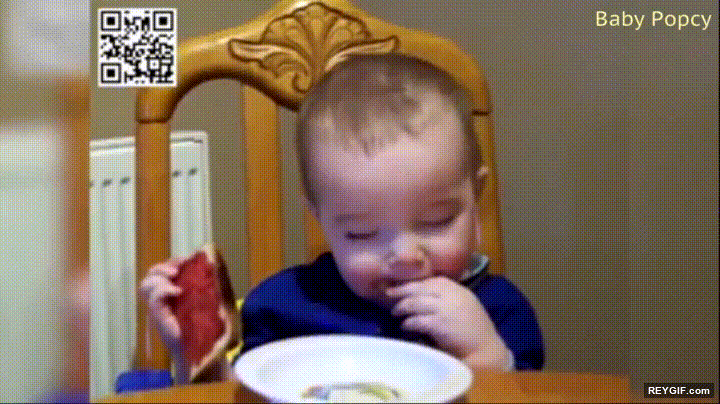 GIF animado (96447) Lo que pasa cuando intentas comer y dormir a la vez