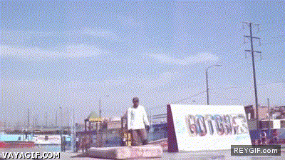 Imagen GIF de Por si no sale bien la pirueta mejor pongo un colchon animado