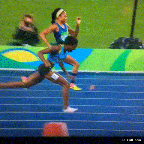 GIF animado (95722) Shaunae miller ganando la final de 400m de la forma mas desesperada