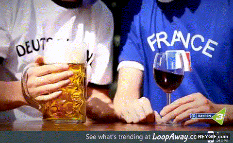 GIF animado (95481) Si eres frances nunca brindes con un aleman