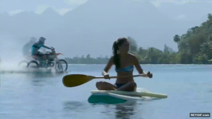 GIF animado (96079) Surfeando como nunca antes habias visto