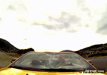GIF animado (95059) Tio te paso a buscar por tu casa no tu abre la capota del coche que ya voy yo