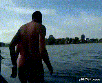GIF animado (93476) Tirarse al agua con clase