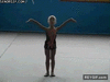 GIF animado (91261) Todos sabemos que los ninos son flexibles pero esto es demasiado