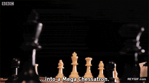 GIF animado (93690) Ya te puedes enrocar y adelantar tus alfiles nunca podras vencer a mega chessatron
